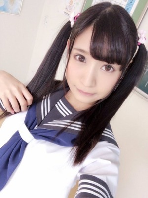 ガチでアイドルよりカワイイと言われる星奈あいちゃんの自撮りオフショ！ 4