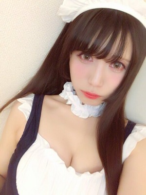 くびれ巨乳な美人さんのコスプレ自撮りが攻撃力高いっすwww 3