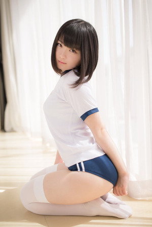 画像：ブルマが似合う絶妙な下半身の肉付きコスプレイヤーwww 7枚