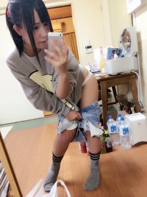 承認欲求拗らせ女子の鏡自撮りはサービス満点ですなｗｗｗ 10