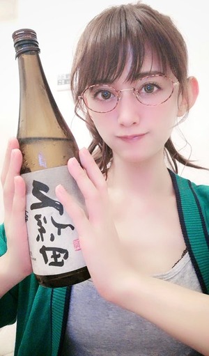 このメガネ美人さんがアナルも舐めるガッツリＡＶ女優なんすよｗｗｗ 2