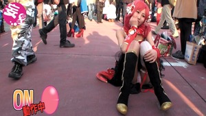  ピンクローター入れたままコスイベ参戦するコスプレイヤーwww 5
