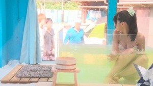  ポニーテールな清楚巨乳ちゃんが海辺のマジックミラー号で恥らいセクロス！この子超かわいいっす！ 2
