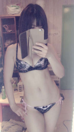 顔面偏差値とサービス精神を併せ持った自撮り女子は最高だなwww 8