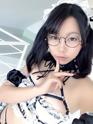 【清楚系ビッチ】エロコス、エロ水着でサービス自撮りしてるSNS女子画像！ 10