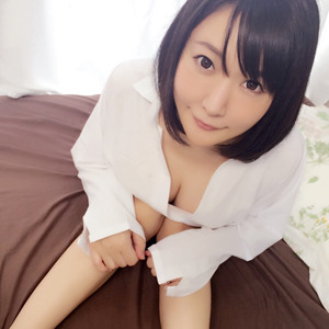  AV女優・羽生ありさちゃんの自撮りが美尻爆乳でイイ！咥えコンドームもあるよ！ 22