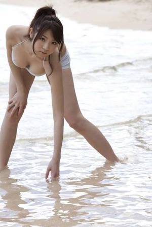たわわな乳房にムラっときた白水着＆白下着のボインちゃん画像！ 9
