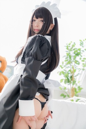 エッロいパンツで美尻アピールしてるコスプレイヤーwww 7