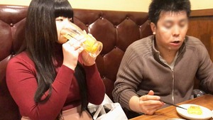 田舎から上京してきた純朴巨乳ちゃんが「ヤリサーの姫」にみんなのシェアま〇こ化www