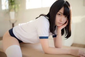 画像：【清楚系ビッチ】清潔感↑↑美少女の制服ブルマに白スク水！これはイイ！ 7枚