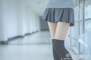 68be8969 s - フェチ目線で切り取った美脚14枚