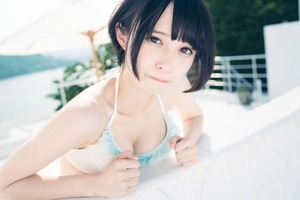 ひかえめオーラの黒髪ショート美少女のはにかみ水着画像www 5