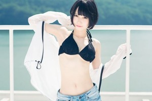 ひかえめオーラの黒髪ショート美少女のはにかみ水着画像www 7