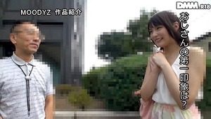 【清楚系ビッチ】これはエロいwww美少女と中年オヤジのネカフェセクロスwww 13