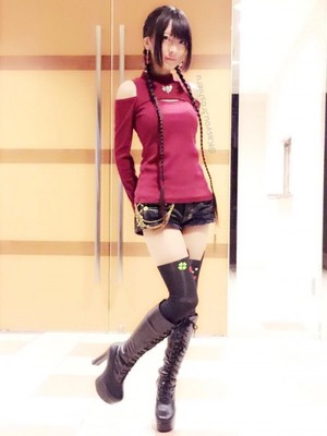  巨乳ちゃんの柔らかそうな胸の膨らみwww着衣巨乳画像！パイスラ有り！ 18