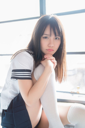画像：【清楚系】透明感が素晴らしい制服＆スクール水着のエロス画像！ 12枚