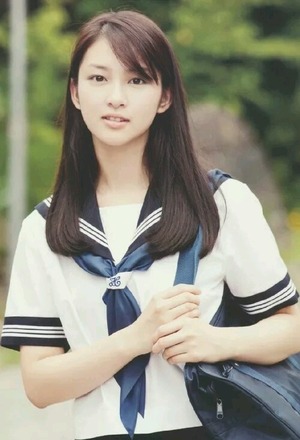 画像：【清楚系】みんな大好きな清く正しい美少女JKの透明感あふれる画像！ 6枚