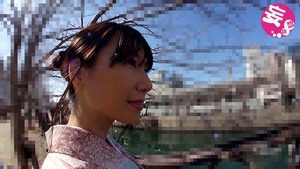 【しっとり系ビッチ】和装着物で行列フェラ＆たくし上げ立ちバック！ 1