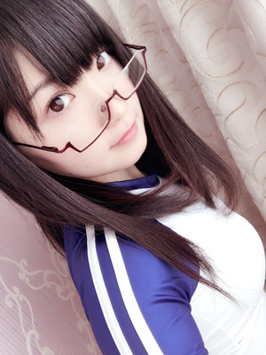 画像：ブルマが似合う絶妙な下半身の肉付きコスプレイヤーwww 12枚