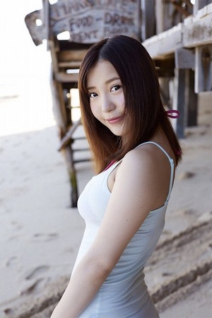 【清楚系巨乳ビッチ】縞しまビキニのFカップがエロい！石原佑里子ちゃん画像！ 19