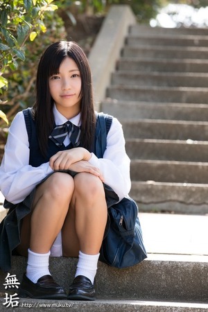 画像：清涼な空気感にグっときた制服の美少女画像！ 7枚