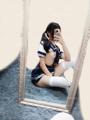 セーラー服ニーソでおま〇こくぱぁ自撮り！清楚ビッチ素人の拗らせエロス！ 6