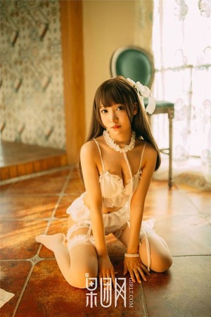 【清楚系】美少女の白ランジェリーはほんと目の保養ですわwww 4