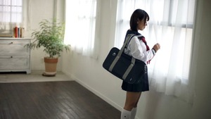 【清楚系ビッチ】これはエロい爆乳！Gカップ１８歳が制服セクロスと初３P！！ 1