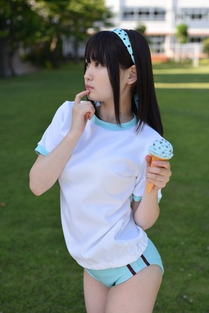 画像：【清楚系ビッチ】清潔感↑↑美少女の制服ブルマに白スク水！これはイイ！ 17枚