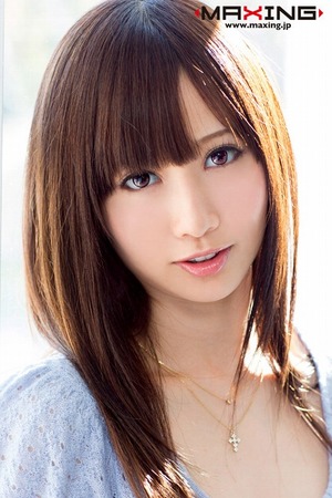 【清楚系ビッチ】この美少女がコスプレして男優のチ○ポおいしそうにしゃぶるんすよwww