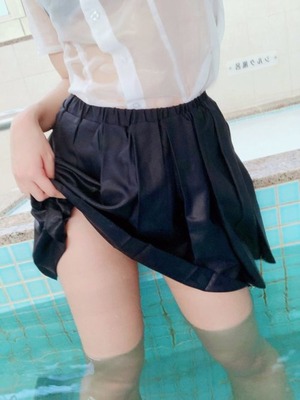 エロい下半身しやがってｗｗｗ制服女子のお尻とふとももエロスｗｗｗ 15