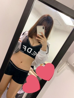 スポーツの秋だからスポブラ巨乳ちゃんの爽やかエロス画像ｗ