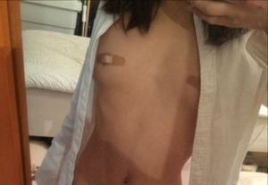  巨乳多め！乳首やマ○コを絆創膏で隠して自撮りUPする素人女子www 26