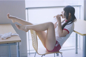 【人気記事】制服にブルマ！清潔感↑↑な青春エロス画像！ 4