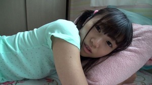 【悲愴感エロス】父親と兄の生オナホな１４５cm低身長美少女と着せ替えセクロスwww