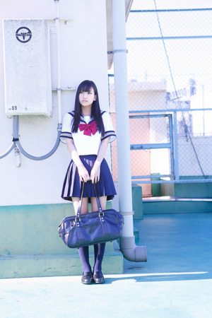 【清楚系JK】清潔感とか透明感が最高な美少女エログラビア画像！ 22