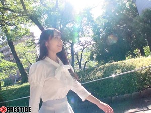 【清楚ビッチ】これは期待できる！黒髪ロングヘアで巨乳な美少女がＡＶデビュー！