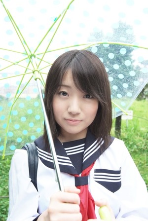 【清楚系ビッチ】黒髪美少女JKを肉便器扱いな生オナホセクロス画像www 23