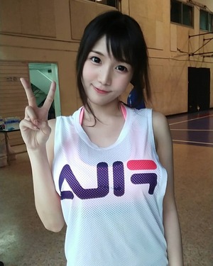 動画あり！アジアの爆乳天使アリスちゃんが相変わらずしゅごいｗｗｗ 9