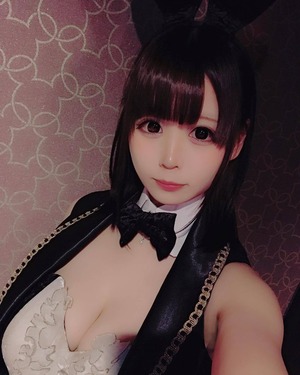  ロリ顔で巨乳！しかも下乳アピールのエロコスがしゅごいコスプレイヤー画像！ 13