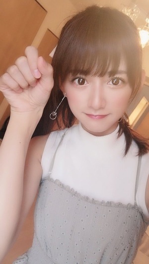 このメガネ美人さんがアナルも舐めるガッツリＡＶ女優なんすよｗｗｗ 4