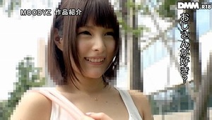 【清楚系ビッチ】これはエロいwww美少女と中年オヤジのネカフェセクロスwww 12