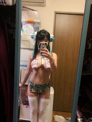 「私、巨乳なんです」画像をSNSにあげちゃうデカパイちゃん画像！ 2