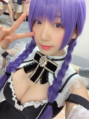 「私、巨乳なんです」自撮りでイイネ稼ぎｗ承認欲求女子のおっぱい強調自撮りｗｗｗ 7