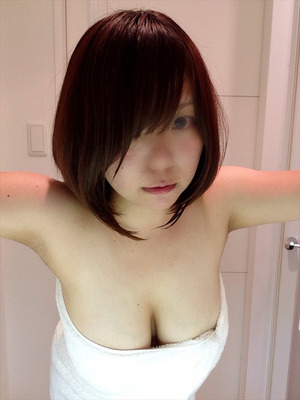【爆乳ビッチ】この神乳でコスプレ好きとか最強だなwww素人爆乳画像w 3