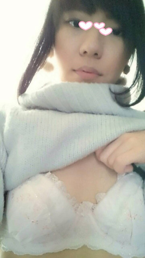 清楚系地味子のおっぱいエロ自撮りがイイ！ 4