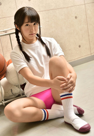  巨乳にルーズソックスに！肉感エロスなブルマ女子画像！ 15