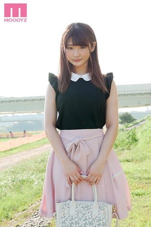 この乳は極上！巨乳がコンプレックスな気弱顏巨乳ちゃんがついにAVに！
