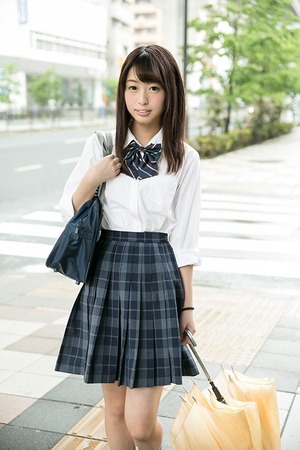 薄幸オーラな儚げ顏の美少女JKに学校内で性行為を強要する背徳感セクロス！