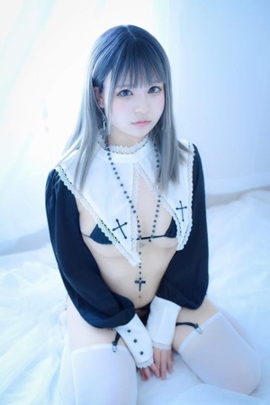 透け透けも良し！ランジェリーも良し！メイドコーデなエロエロコスプレ！ 4